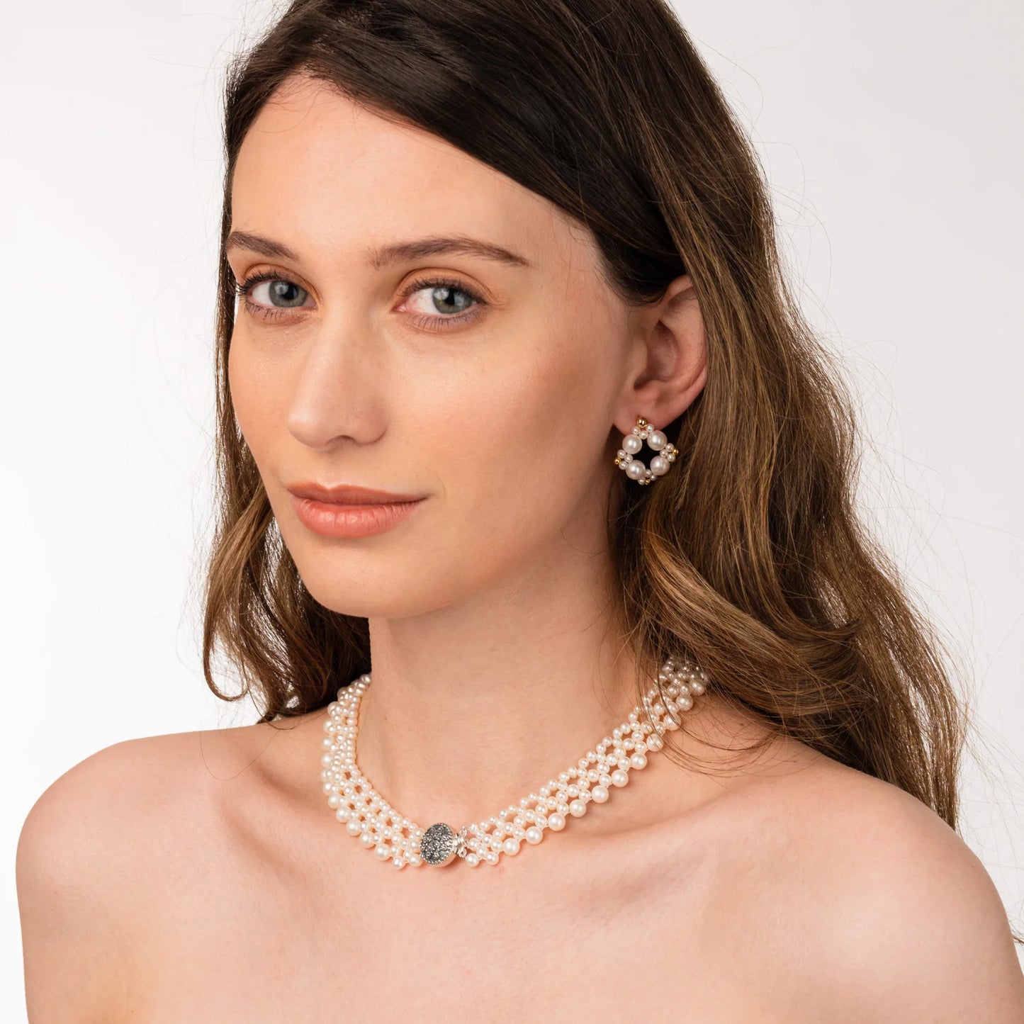 VICTORIAL PEARL EARRING