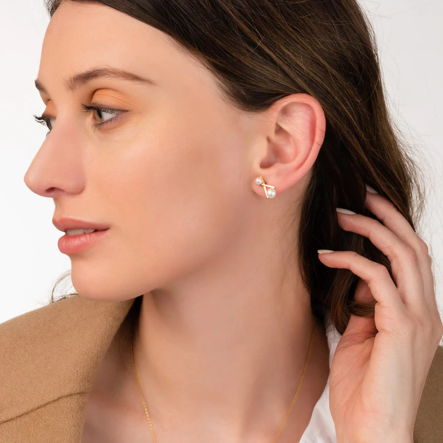 XANTHIA PEARL EARRING