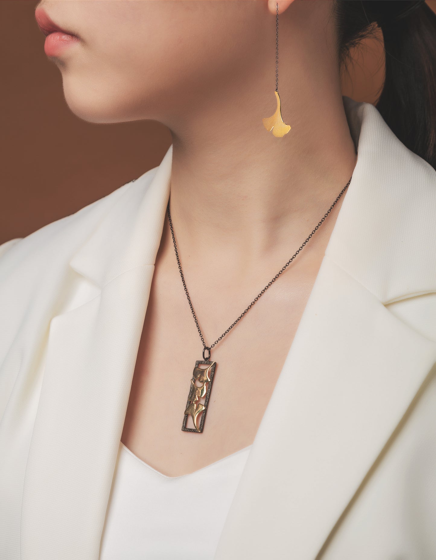 Black Golden Collection - Silver 925 Ginkgo Leaf Earring