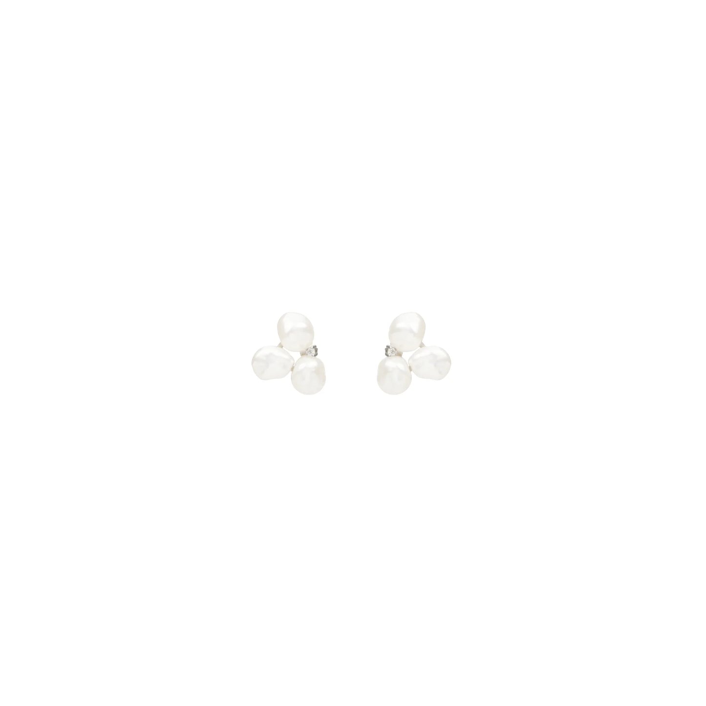 GARDENIA PEARL EARRING
