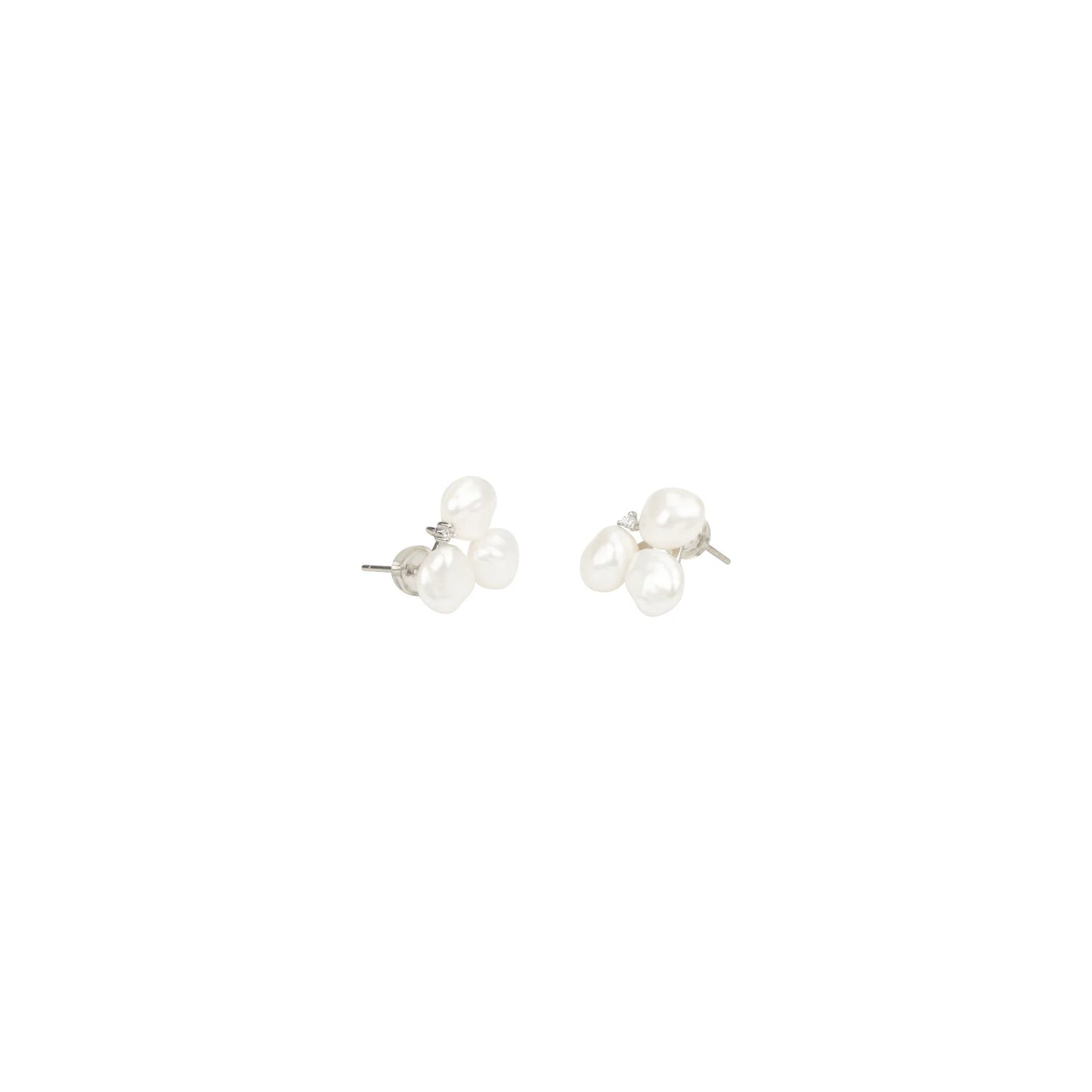 GARDENIA PEARL EARRING
