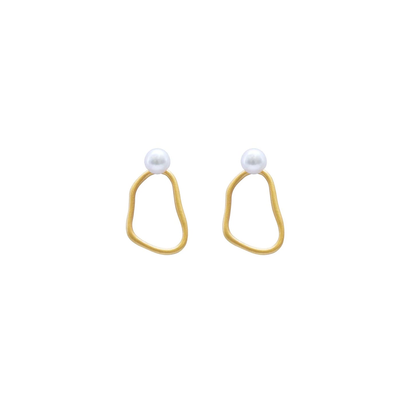 INGRID PEARL EARRING