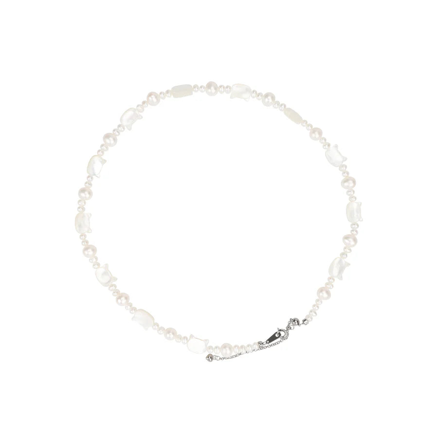KITTY PEARL NECKLACE