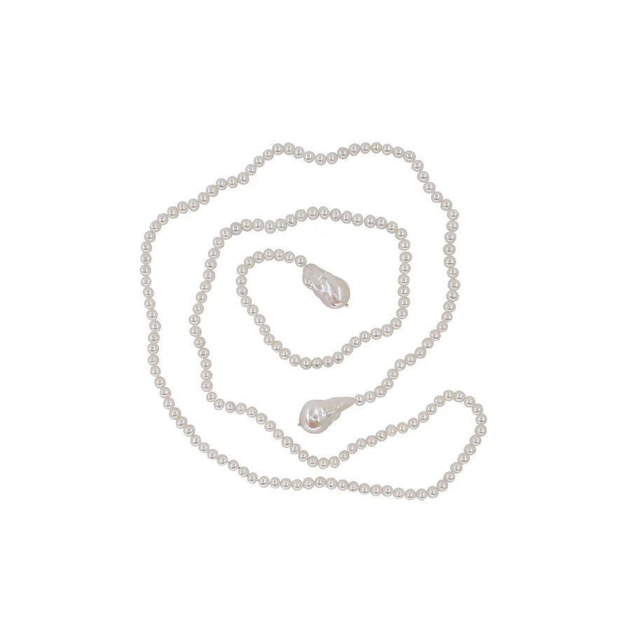 LOLA PEARL SWEATER NECKLACE