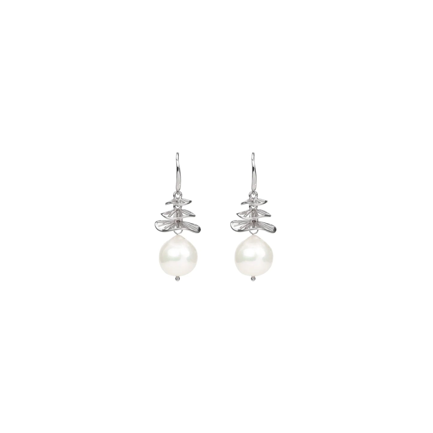 LOTUS PEARL EARRING