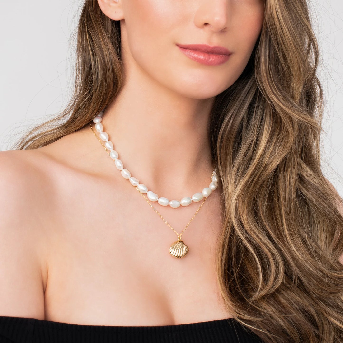 SHELL PEARL NECKLACE