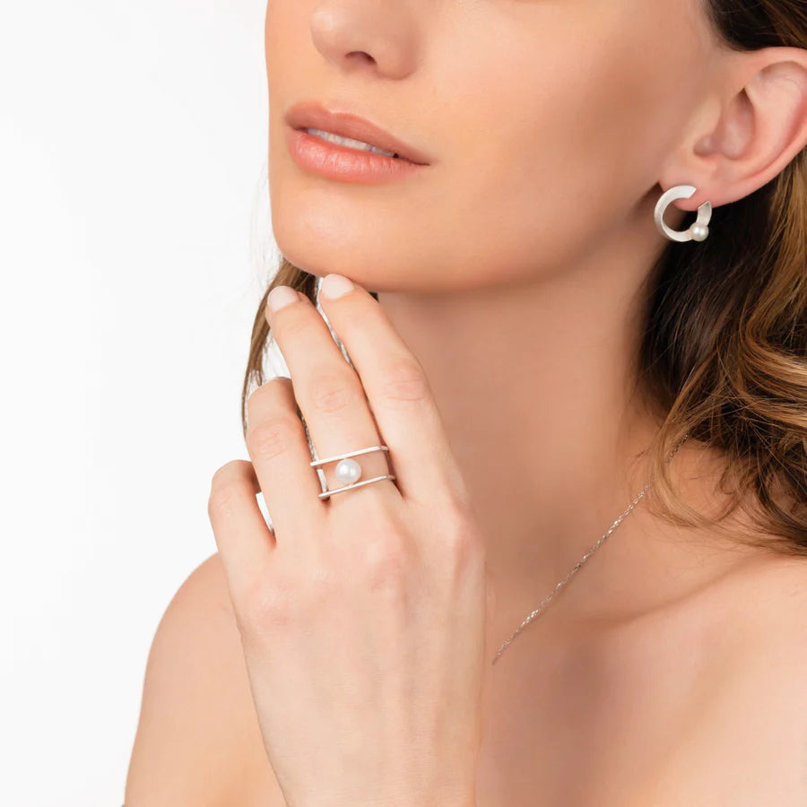 SKYLINE PEARL RING
