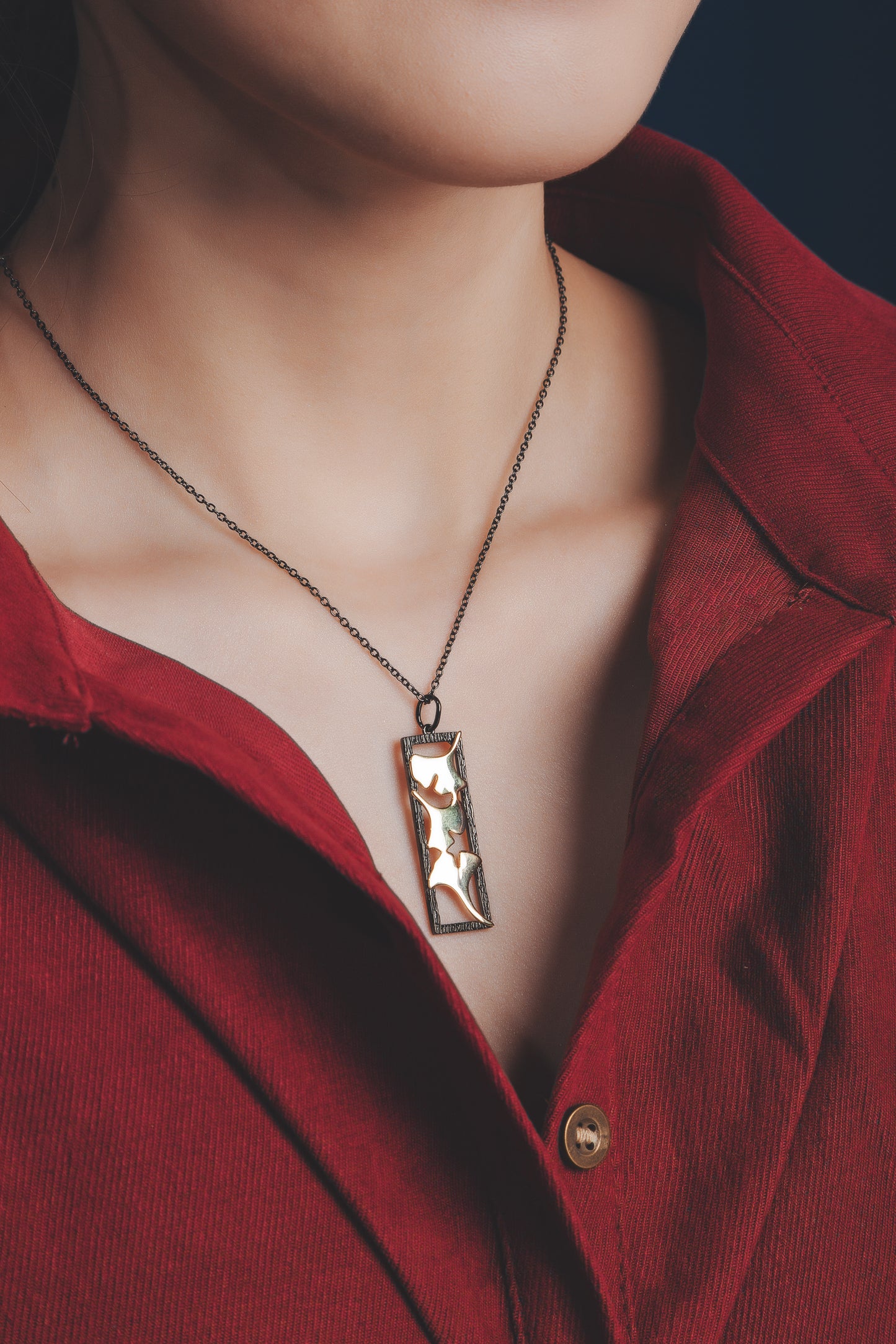 Black Golden Collection - Silver 925 Ginkgo Leaf Pendant Necklace