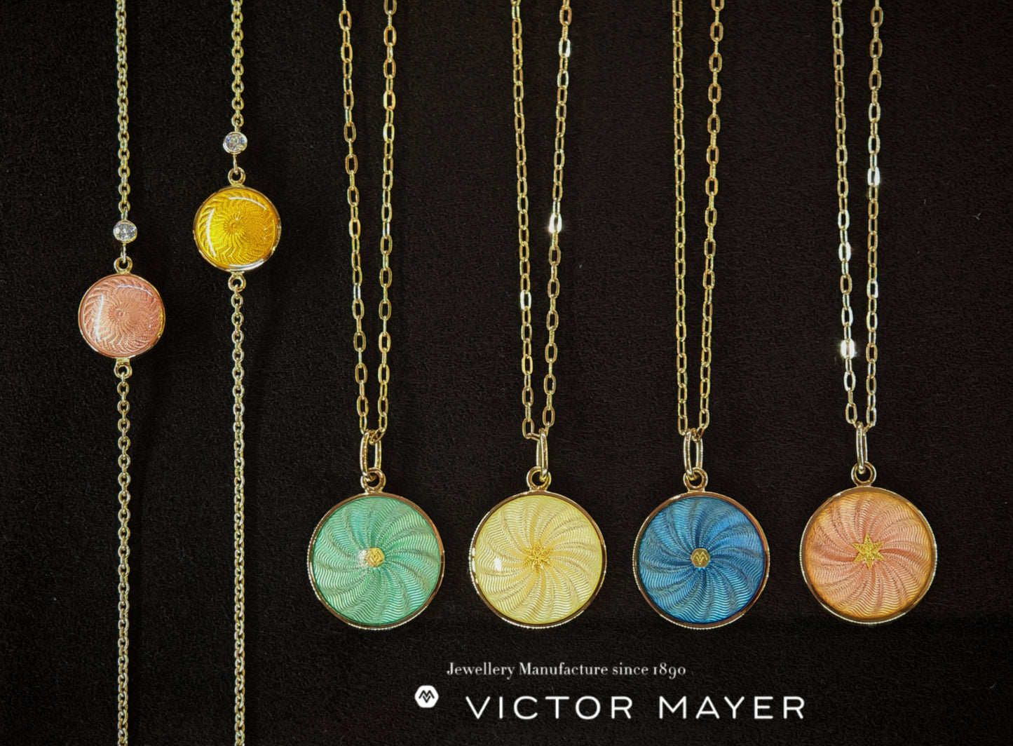 Round Disk Pendant - V1728