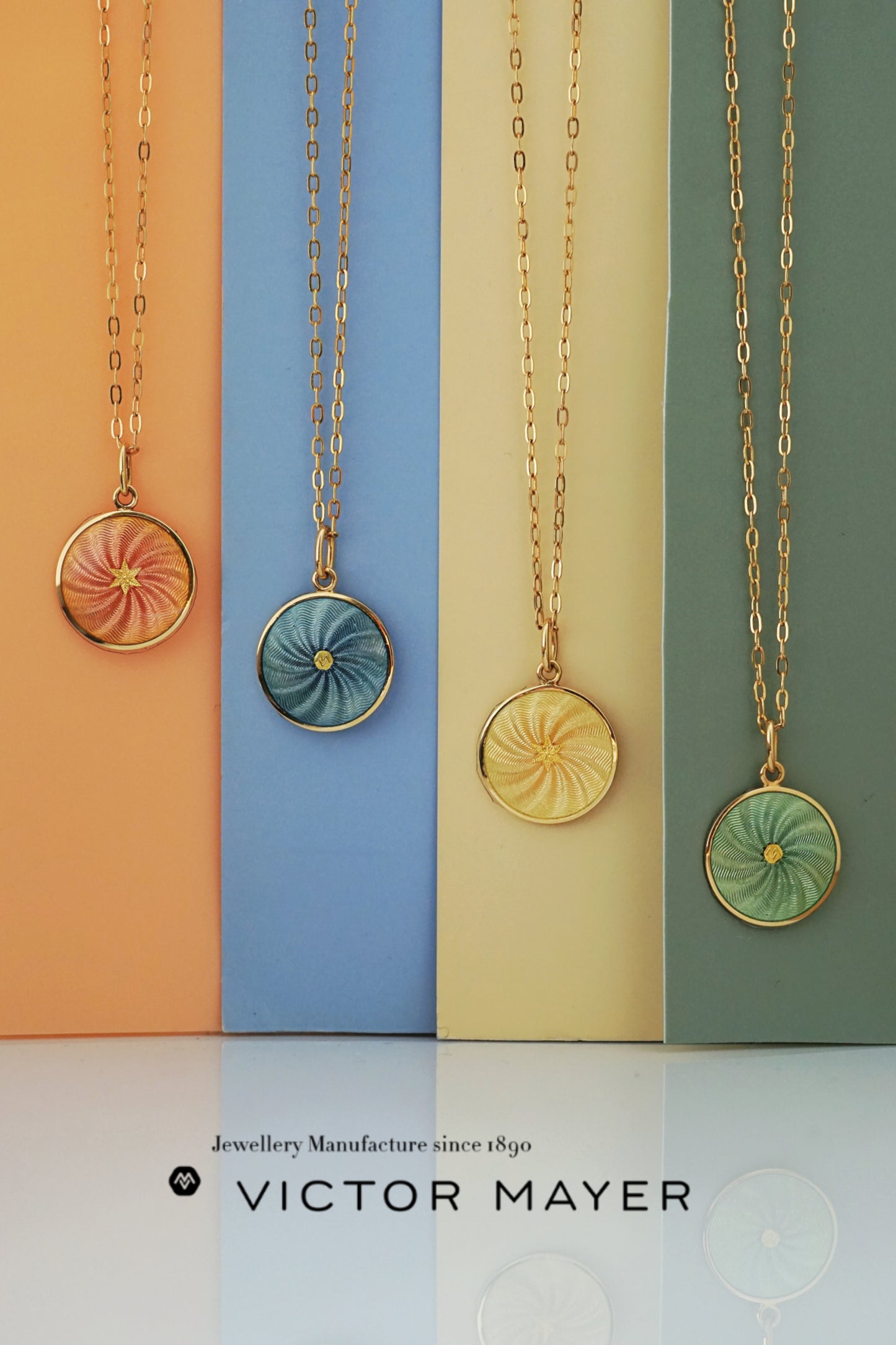 Round Disk Pendant - V1728