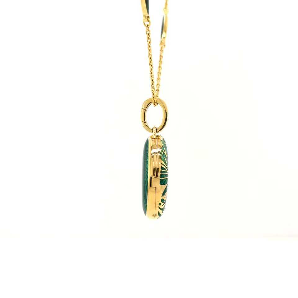 Oval Pendant Locket - V1646/SU/00/00/102