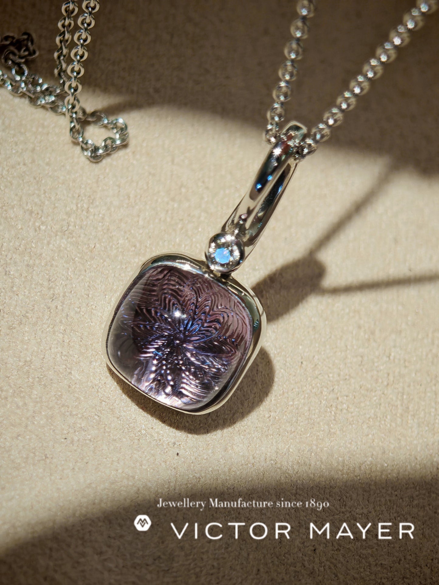 Era Pendant - V1596/00/OS/00/101